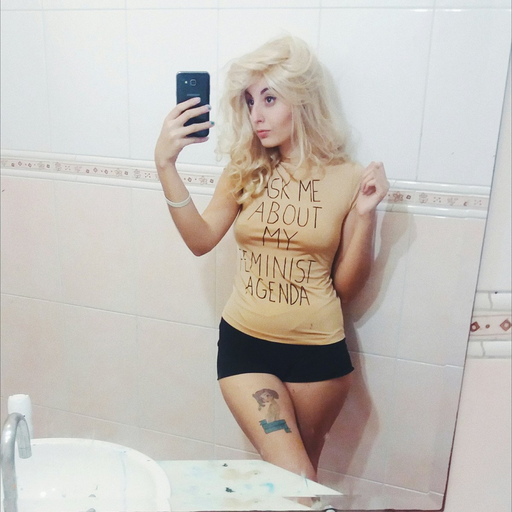 Reblog y descubre porque Tumblr es azul 