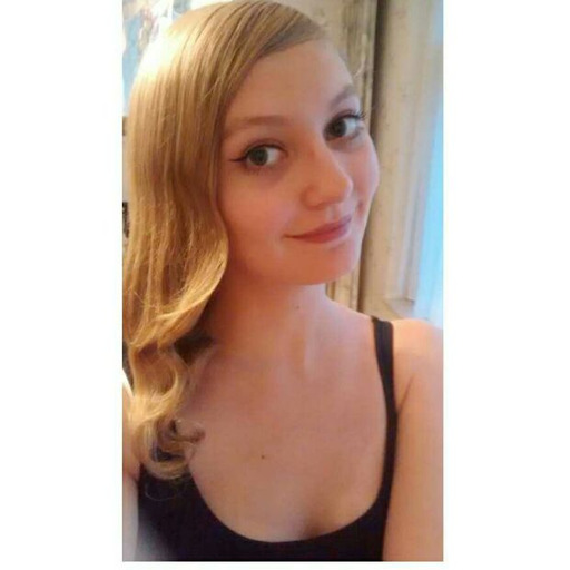 doitsusholydick:  Oh my god I hate myself I’m such a boring person why am I even trying.