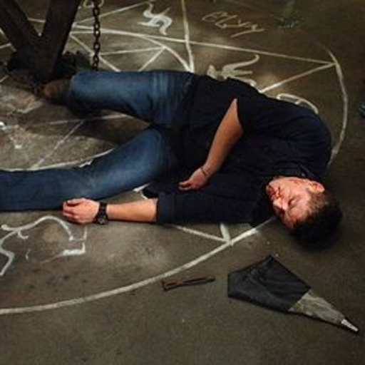 deardeanry:  DEAR DIARY,THIS MORNING SAM AND I SPIKED CAS’ CEREAL WITH VODKAHE WAS RUNNING AROUND WITH A SHEET ON HIM YELLING ‘IM A GHOST!!! IM A GHOST!!” LATER HE PASSED OUT UNDER THE TABLEFUCKING ADORABLE LIL SHITLOVE, DEAN PS. SAM AND I WERE