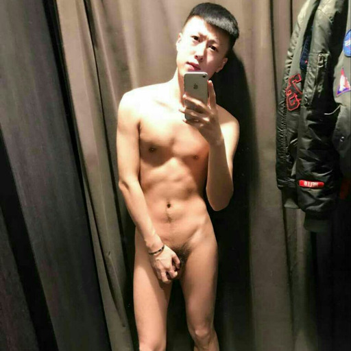 lovebb-tpe:  去網友家喝了他給我的可樂 porn pictures