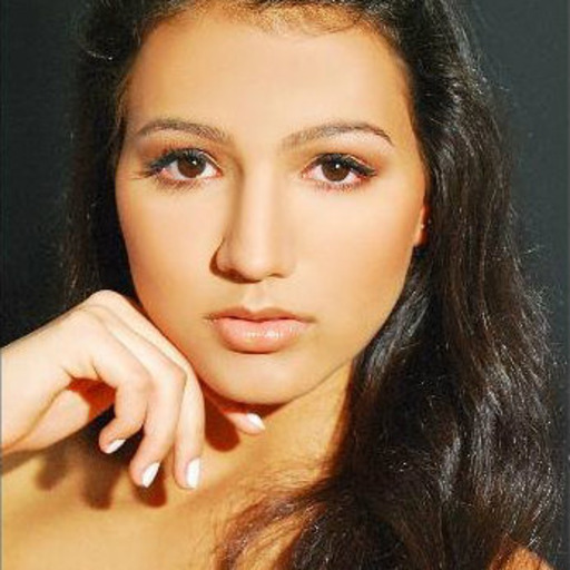 Ridículo não é uma menina de 17 anos ser BV ou uma de 21 ser virgem, ridículo é uma criança de 11 anos sair beijando dez meninos em uma noite, uma de 13 falando que está de ressaca por ter bebido muito na noite anterior, uma de 14 falar que já