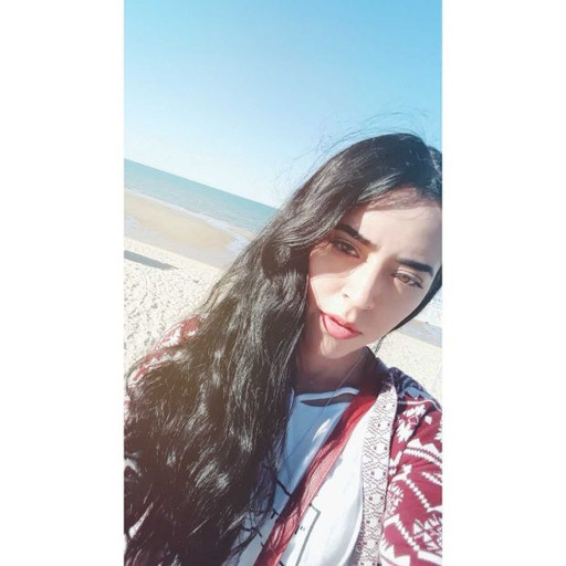 Sonríe, alguién aún no te olvida.