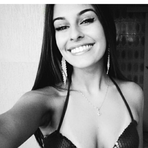 To cansada de ser julgada pelo meu passado e as pessoas não olharem para quem eu realmente sou.