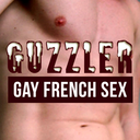 sleazydutch:  Zaad opvangen en oplikken. Mmm… 