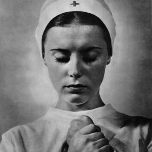 ihavekalopsia:  ameliexnurse:    My job is weird 🖤  For all my nurses out there, y’all are amazing and I love you for what you do! ❤️