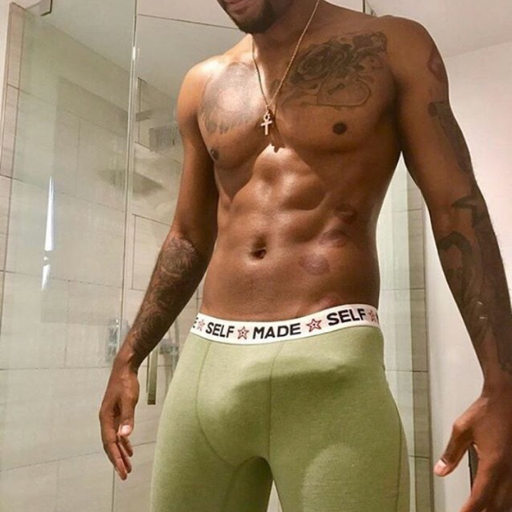 thepenislife:  serviceforblacklatinomen: kidlegit:    I’d suck his dick just like this too…ALL to give a KING pleasure!   Finesse His Shit 😍👅🍆💦