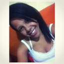 Sua mão ficaria mais bonita encaixada na minha.
