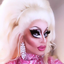 trixya-trash:  Walk into the airport KATYA