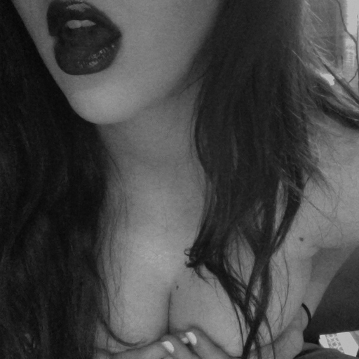 nakedwithlipstickon:  Fuck me with one hand in my hand and one hand on my throat