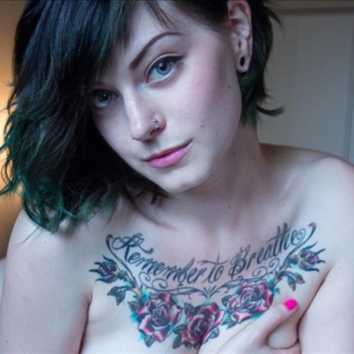Porn Girl Tattoo Models: Linnéa Thomasia  ~ Guns photos
