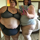 bigcor2082:  nycbbc718:  She about 450-500lbs