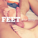 tysboyfeet:  Mmmmm foreskin. Love sucking