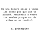 Un minuto de silencio por las mamás del planeta. Por esas mamás que en vez de gastarse el dinero en ropa y cigarros lo gastan en colegio y internet, en vez de comprar comida para uno compra comida para varios, en vez de comprarse ropa ella nos la compra