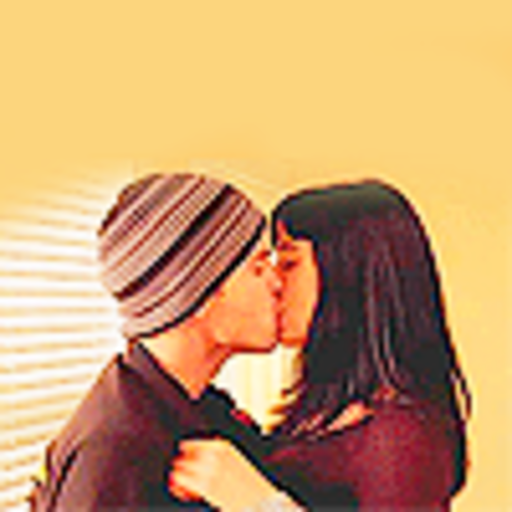 jbaggles:  my tumblr is not an accurate portrayal of my fangirling i am actually much, much, much worse than you know i hold back 