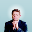 Sunlitcas:  Theparachuteisaknapsack Replied To Your Post“[[Mor]Jaysackles Replied