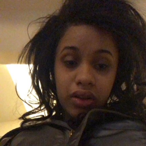 00incognegro: aaliyah-appollonia:   aaliyah-appollonia:   I don’t give a fuck about Netflix!!  I’m here to get nutted in. I’m a grown ass woman.  Put it in.    It’s 1:11am and I’m up breastfeeding for the 3rd time Don’t fuckin listen to me.