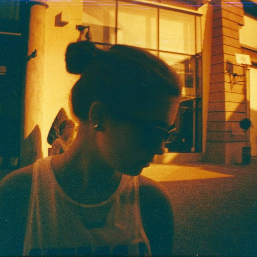 Un giorno senza un sorriso è un giorno perso.
