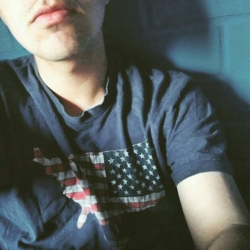 No eres tu foto de perfil, ni los "Me gusta" en tus estados, no eres los seguidores de Instagram, ni tus amigos en Facebook. No eres la ropa que usas, ni el celular que tienes. No eres las notas que obtienes en la escuela, ni el número de personas que