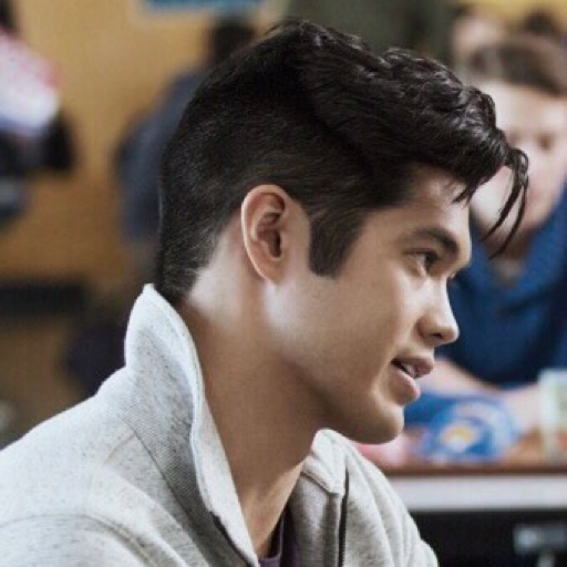 moronic186: zachdtfdempsey:  cause of death: ross butler’s arms  Me 