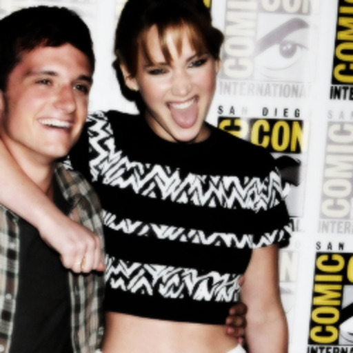Reblog if you're a fan of Jennifer Lawrence.
