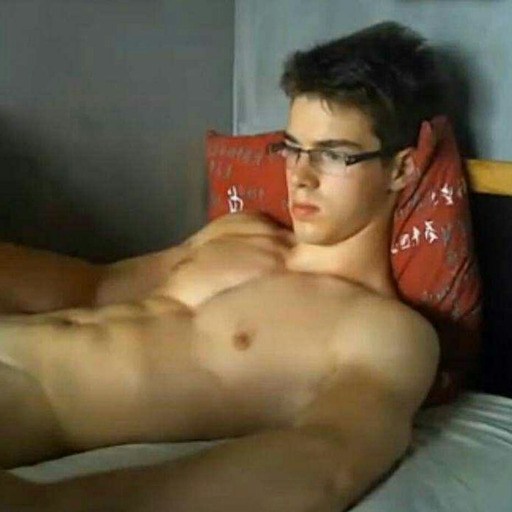 adolescentgay:  Nice Cook and body •.• Follow me: http:// adolescentgay.tumblr.com  Big turn on I’ve always loved his Videos !