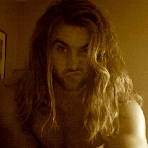 zombie-boner:  brockohurn:  Man Bun Monday and No Shave November begins.. Happy Monday Everyone!  that hair though  I have seen heaven