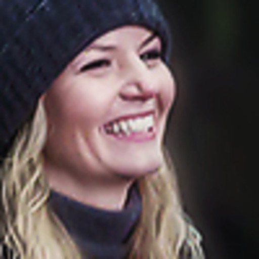 Reblog this if you fully support Jennifer, Eddy, Adam, and the rest of the OUAT cast.