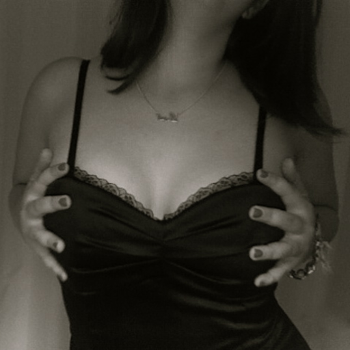 thesweetelite:  http://raebabyxo.tumblr.com/