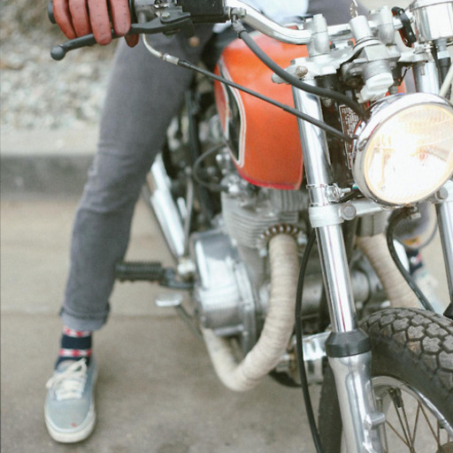 caferacersandvans:  Awesome song, even more awesome video. 
