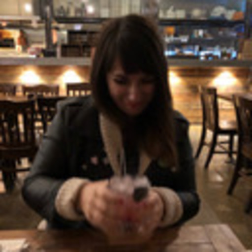 sequinedskies:  keepyou-secondguessing:  unconsciousearth:  thingsloversdo:  amberandmoonstone:  mymissus:  I just really want taylorswift to say hi to mess-of-a-dreamer because she’s having such a terrible time right now having lost her best friend