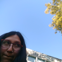 Hola,tal vez no me conozcas,pero algún dia si necesitas desahogarte,hablame,terminaras importandome.