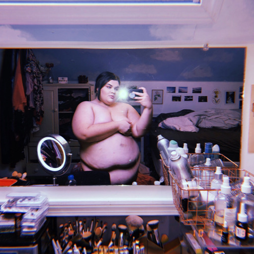 XXX fattyelizabethxxxl: fat rolls = the best photo