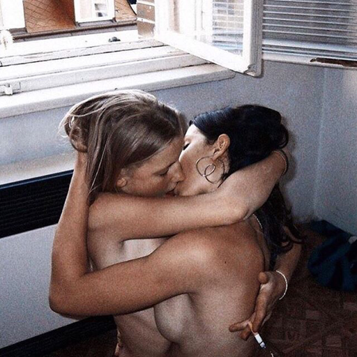 Porn photo love-lesbian-maktub 116429052719
