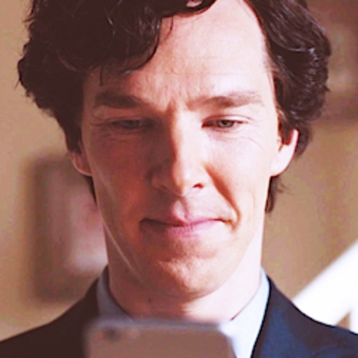221bee:  one day our dashboards might be flooded with gifs and caps of actual johnlock kisses from the actual show let that sink in