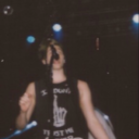 pretty-in-paulson:  ba-lana:  did-you-even-notice:  I need a boyfriend who looks