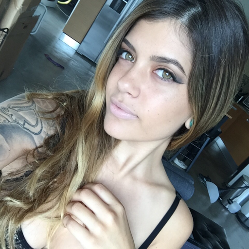 eeeeselg:  such a fucking goddess