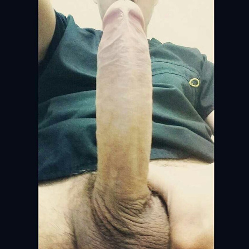 bareback33:  Ahh fuck youre going to make me cum   Feel free to RE-BLOG  