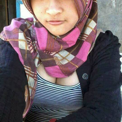 Tudung Bogel Berselfie Bogel Lagi