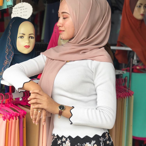 XXX privatekoleksi2:  Janda kesepian, pakai tudung photo