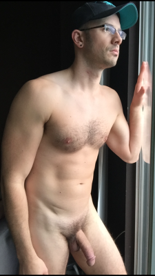 joshjoshjosh81:Check out @joshjoshjosh81 The body,the face, the pose, the cock and balls&hellip;all is amazingly erotic&hellip;.