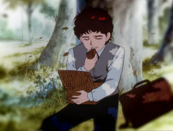 yanqwenli:   kircheis crying while eating a cake is a mood  