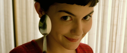 rosamundapike:  10 frames Amélie (2001) dir. Jean-Pierre Jeunet