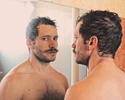 mixmexicanmen:  Mirror