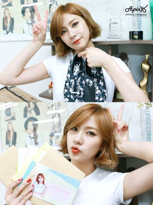 poppyent:    [Selfie] A-pink, Celebration to Ha-young’s 20th Birthday and Gifts from all over the world.  