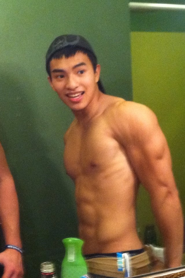 hunkxtwink:  yummmm
