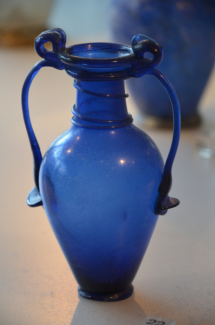 myhistoryblog:Roman glassware, Romisch-Germanisches Museum, Cologne by Following Hadrian on Flickr.