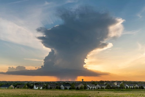 This little pop-up cell that formed just west of me on Tuesday evening has been the extent of &ldquo