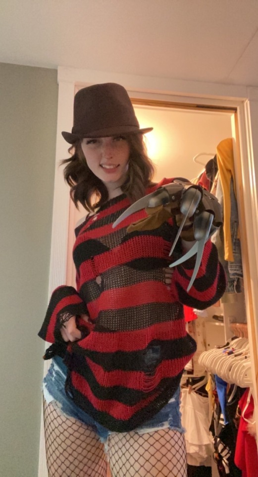 Freddy Kreuger costume 🖤🖤
🧡🎃