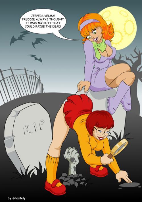 toonsforall:  nsfw-lesbian-cartoons-members:  Lesbian Scooby Doo Request Filled Source