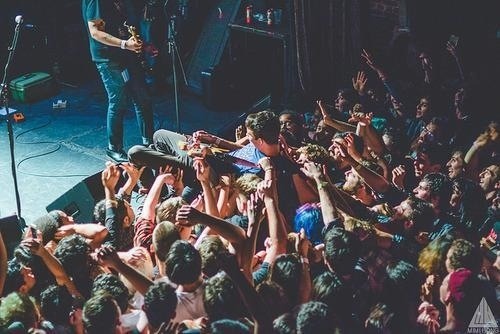 icallmyselfanartist:  Joyce manor two weeks ago  But that ain’t none of my business